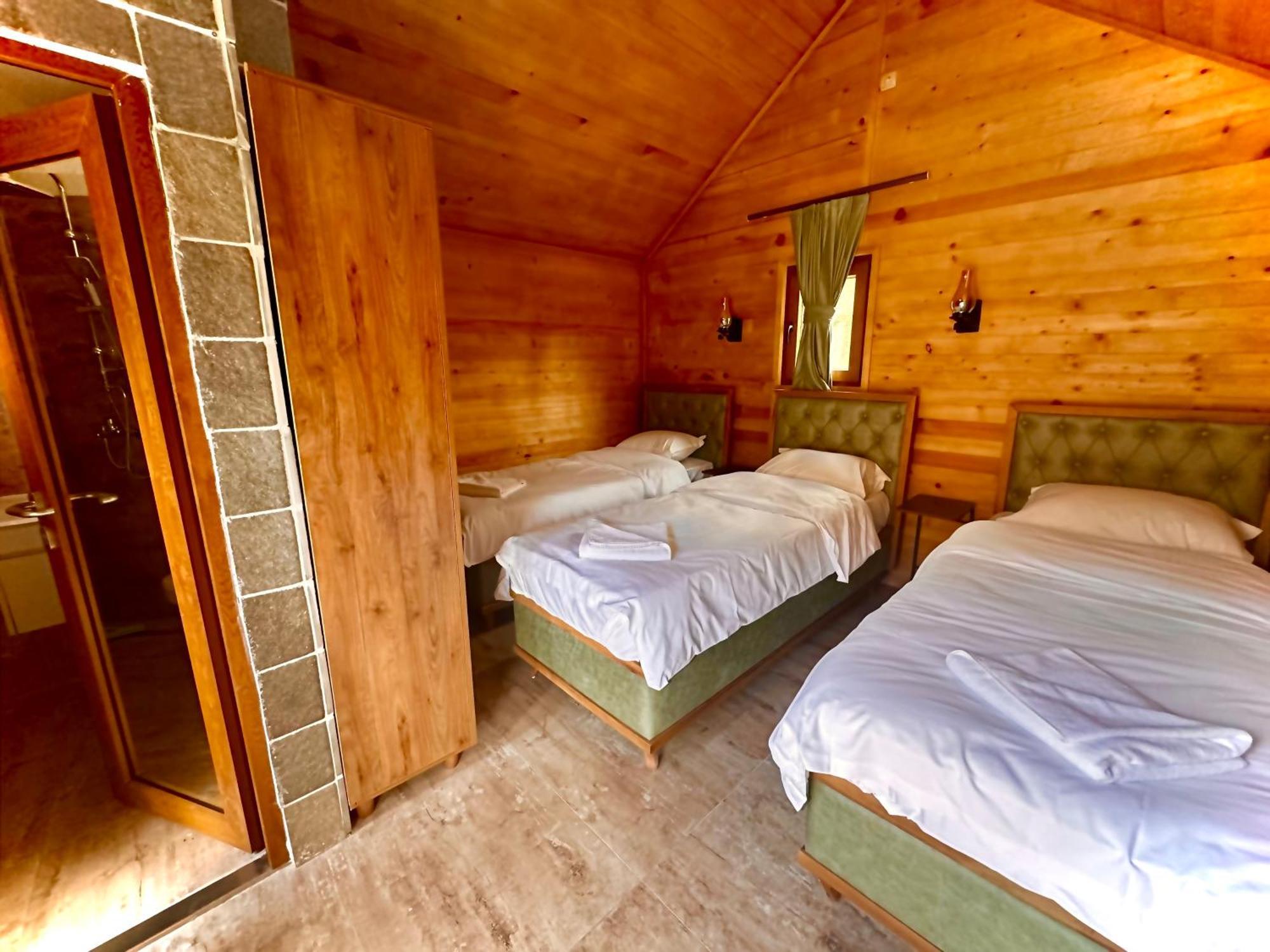 Malesia Eko Resort Печ Экстерьер фото